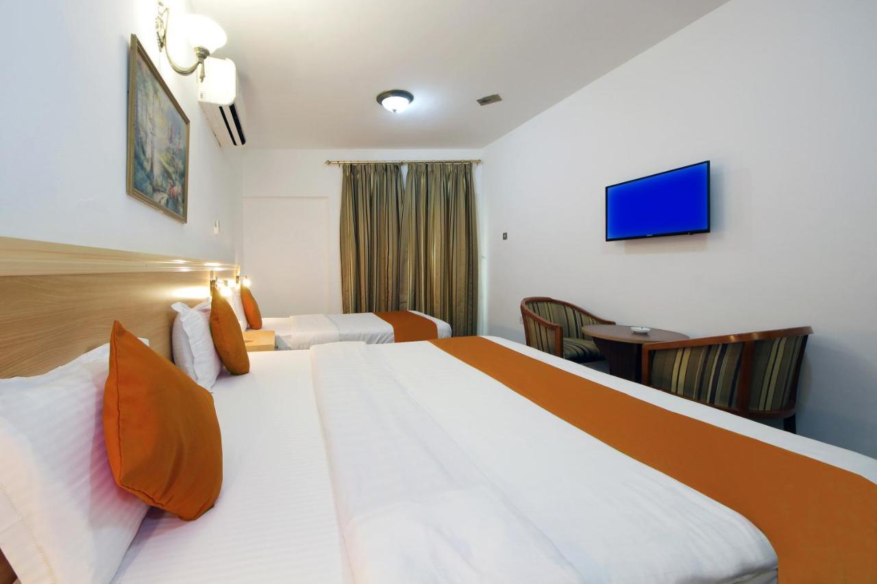 Dallas Hotel Дубай Екстериор снимка