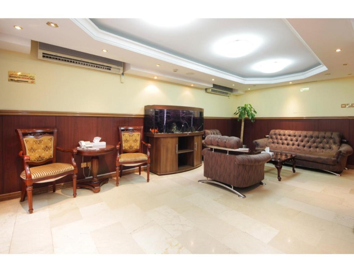 Dallas Hotel Дубай Екстериор снимка