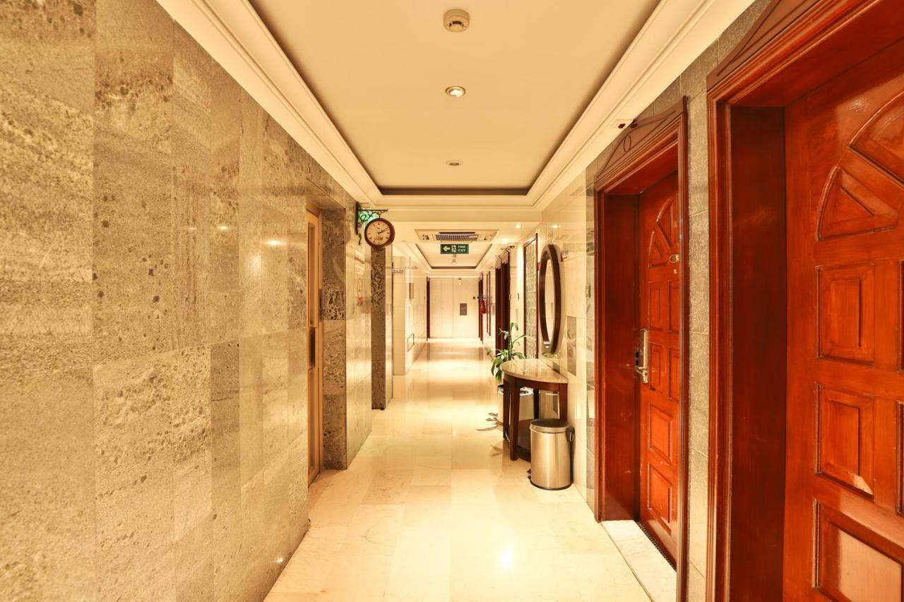 Dallas Hotel Дубай Екстериор снимка
