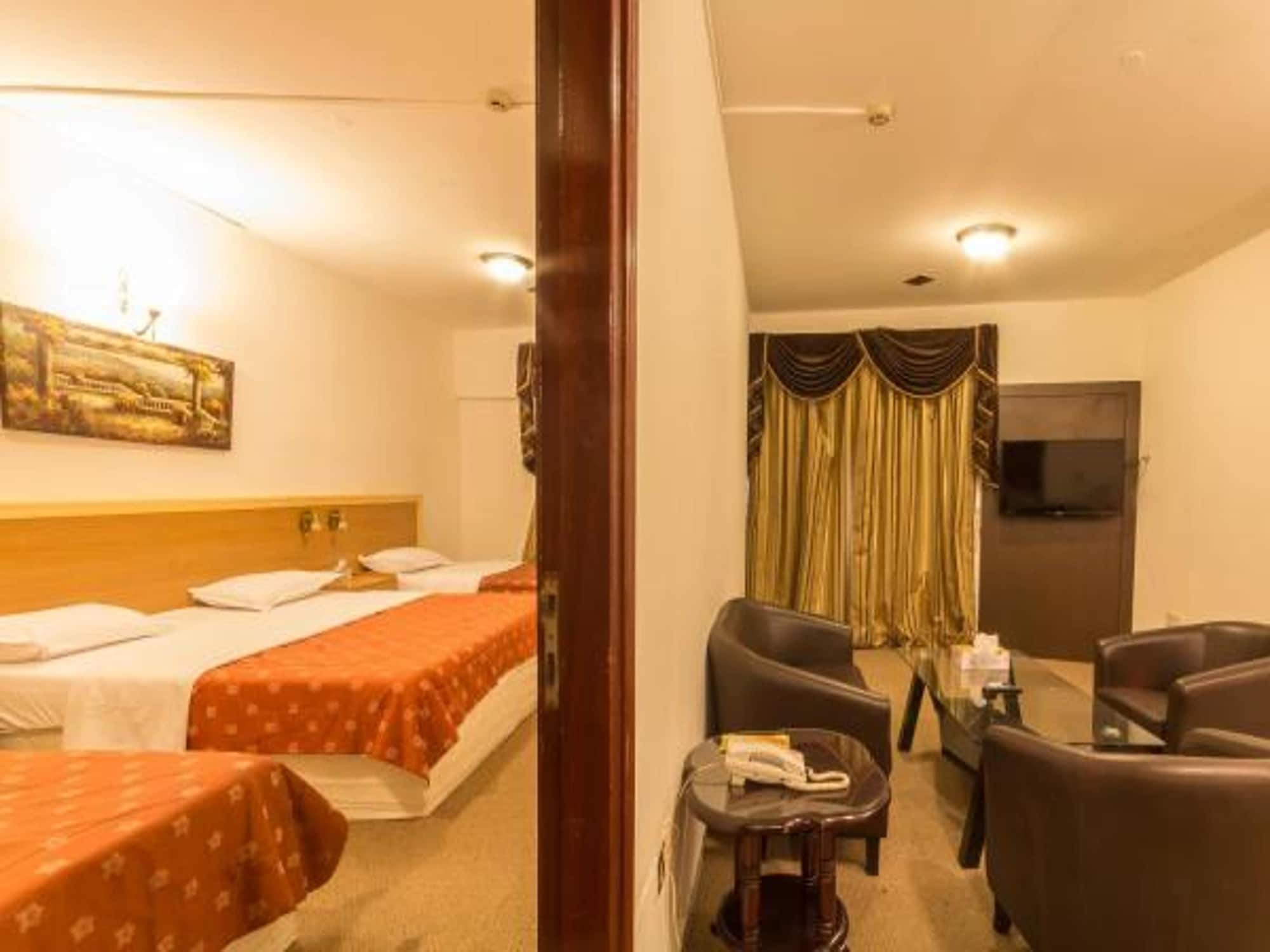 Dallas Hotel Дубай Екстериор снимка